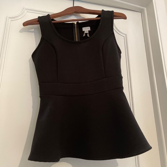 Black tank top with gold zipper - Picture 2 of 8